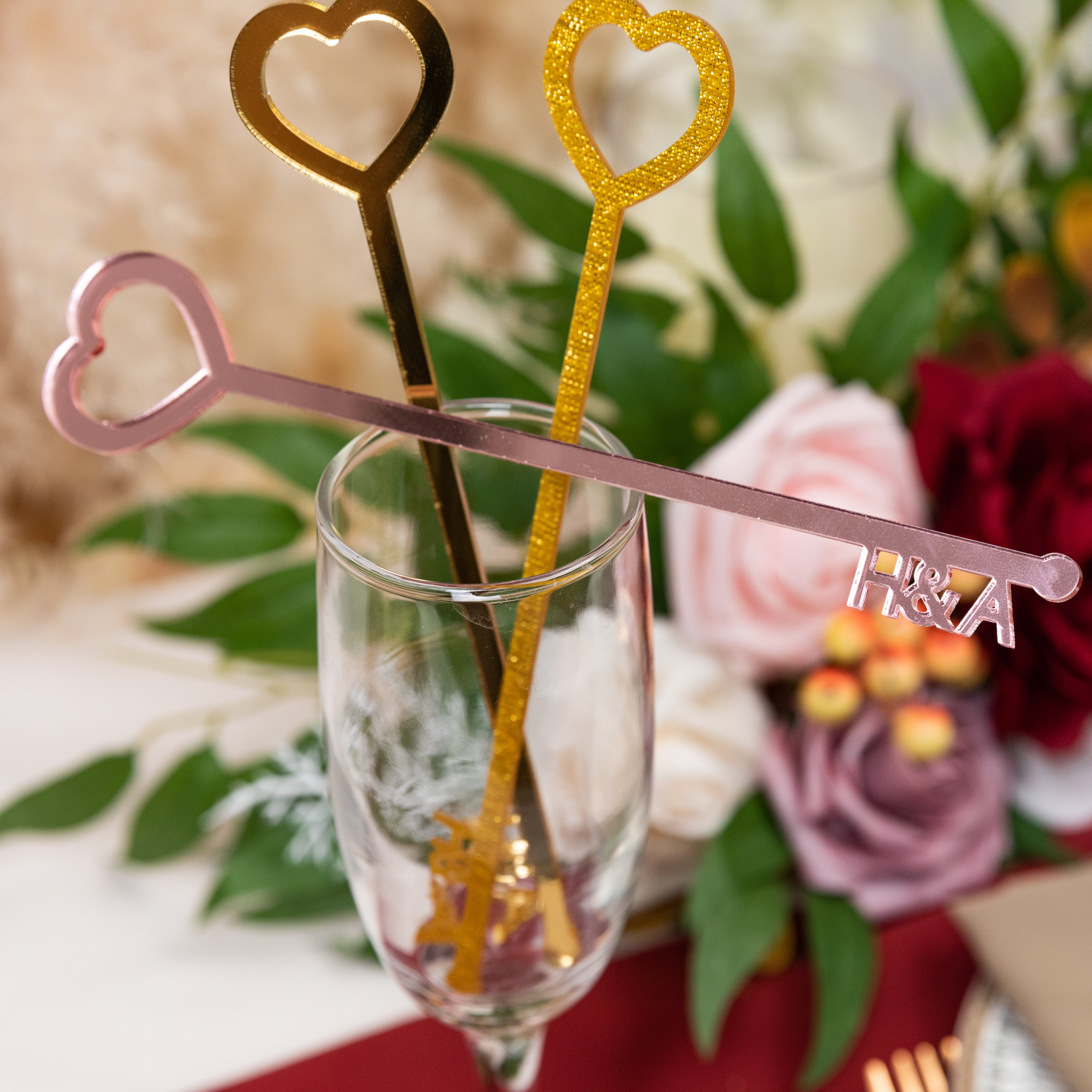 Bastoncini agitatori per matrimonio personalizzati a forma di cuore con nome CNSD005