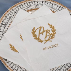 Tovagliolo classico con monogramma in lamina NPK004