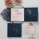 Invito Chic con Motivo Floreale nei toni del Blu Navy e Blush, con Tag Personalizzato in 3D WSNT013